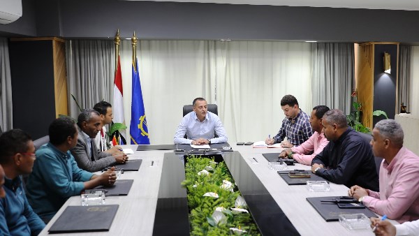 محافظ أسوان: إجراءات سريعة لتحويل أسوان لوجهة سياحية عالمية.. ولا تهاون مع المقصرين ورفع الإشغالات بشكل فورى