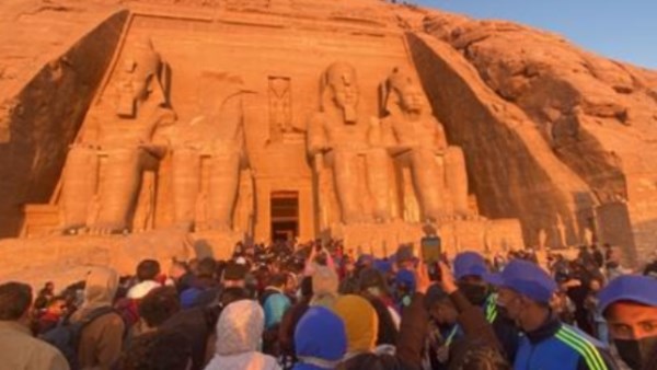 القصة الكاملة لظاهرة تعامد الشمس على وجه الملك رمسيس الثانى بمدينة أبو سمبل جنوب أسوان