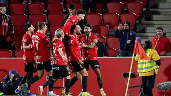 ريال مايوركا يفوز على إشبيلية برباعية في الدوري الإسباني