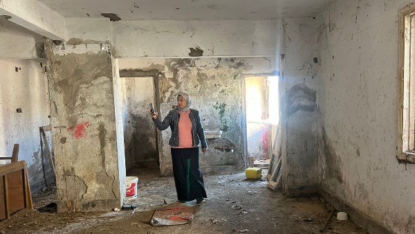 إخلاء  5 وحدات سكنية  «إداري مصالح حكومية» مقتحمة وتشميعها بمناطق غرب بورسعيد|شاهد