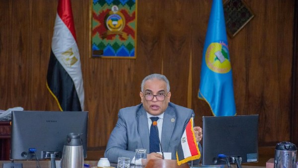 مكافأة لجميع العاملين وأعضاء هيئة التدريس ومعاونيهم بجامعة طنطا