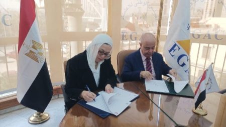 “بحوث الصحة الحيوانية” يتحول إلى مرجع دولي ببروتوكول تعاون مع “إيجاك”