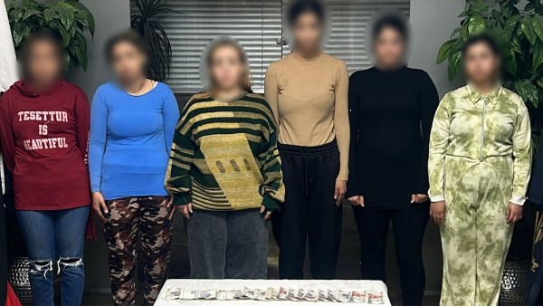 فتيات ليل في شوارع التجمع.. ضبط شبكة لممارسة الأعمال المنافية للأداب داخل السيارات