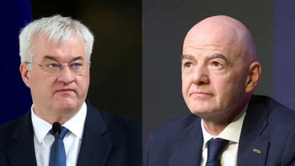 رئيس الفيفا يؤيد رفع الحظر عن روسيا.. ووزيران أوكرانيان يهاجمانه بشدة