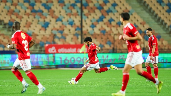 غيابات بالجملة عن الأهلي أمام سموحة بالدوري