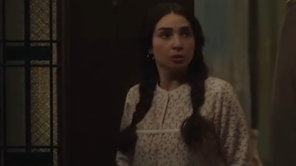 مسلسل حد أقصى الحلقة 2 .. روجينا تتفاجأ بوجود 200 مليون جنيه فى حسابها.. ومحمد القس يتوعدها