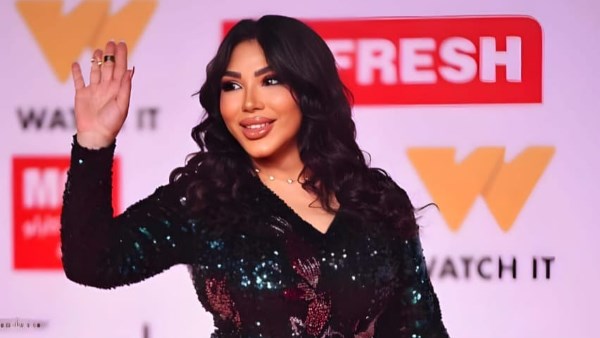 غادة إبراهيم تتحدى الحادث وتعود بقوة إلى كواليس «المتر سمير»