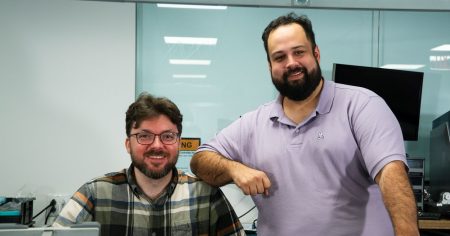 تجمع شركة Code Metal مبلغ 125 مليون دولار لإعادة كتابة كود صناعة الدفاع باستخدام الذكاء الاصطناعي