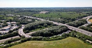 المدينة الإنجليزية الصغيرة تكتسح سباق التسلح العالمي بالذكاء الاصطناعي