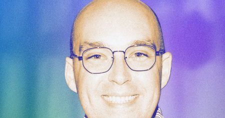 “أزمة العلاقة الحميمة” هي التي تؤدي إلى انقسام المواعدة