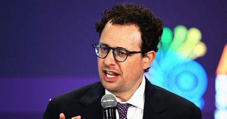 ترامب يتحرك لحظر الأنثروبولوجيا من حكومة الولايات المتحدة