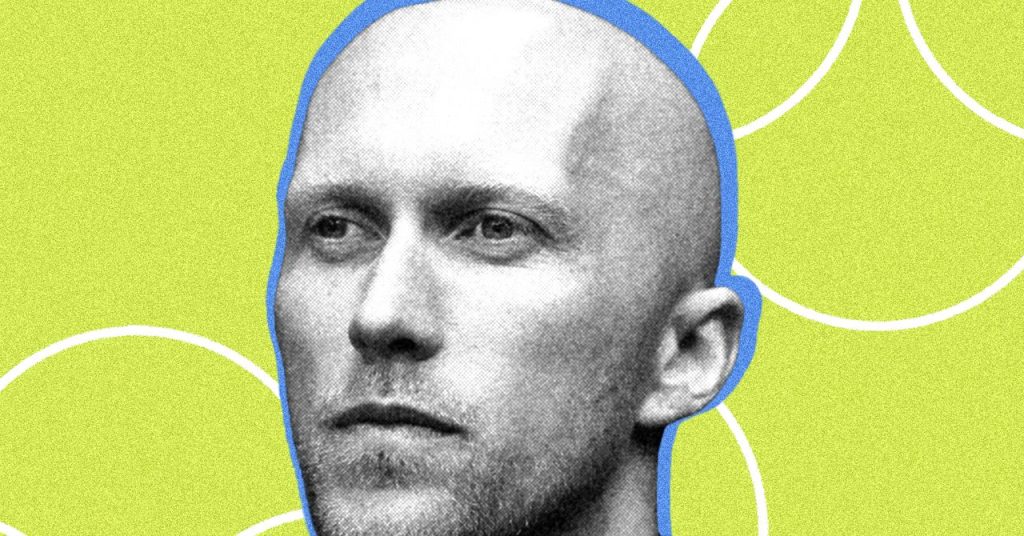 لماذا انتشر مصمم الرقصات الأولمبية بينوا ريتشود على نطاق واسع لمجرد تغيير السترات