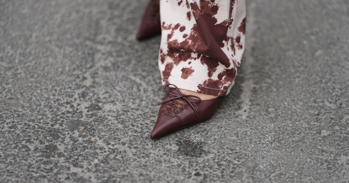 أحذية مرتفعة