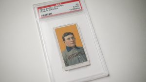 بطاقة البيسبول النادرة Honus Wagner تباع بمبلغ ضخم يصل إلى 5.124 مليون دولار