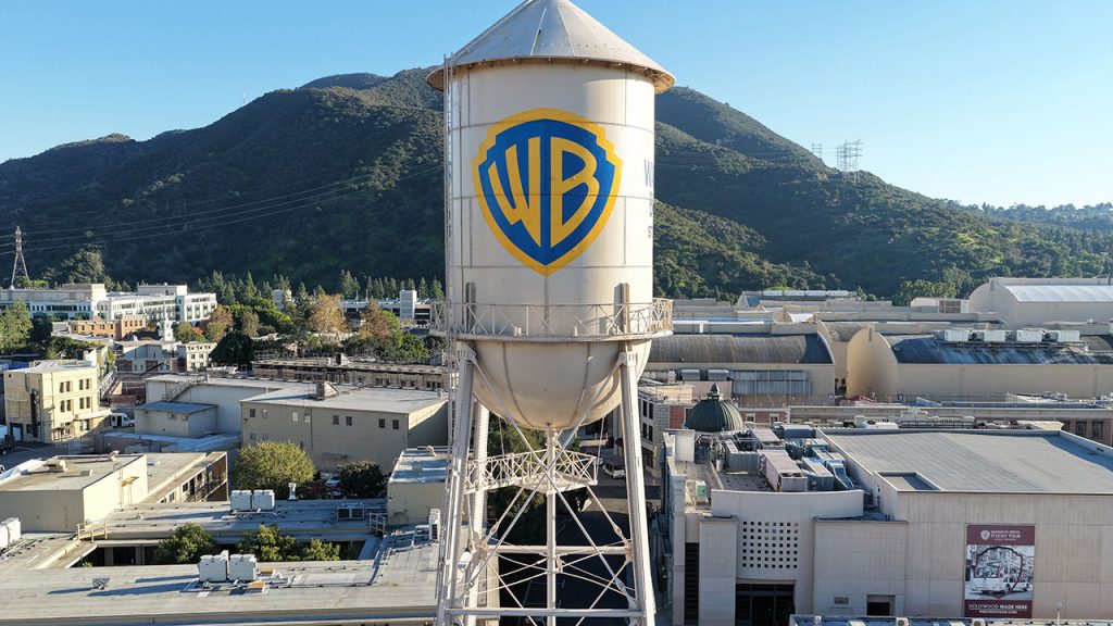 المدير التنفيذي لـ Netflix يدعو تحقيق وزارة العدل في صفقة Warner Bros البالغة 82.7 مليار دولار بأنها “عادية تمامًا”