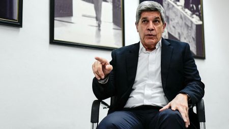 وتقول كوبا إن جيشها يستعد لعدوان أمريكي محتمل على شبكة إن بي سي