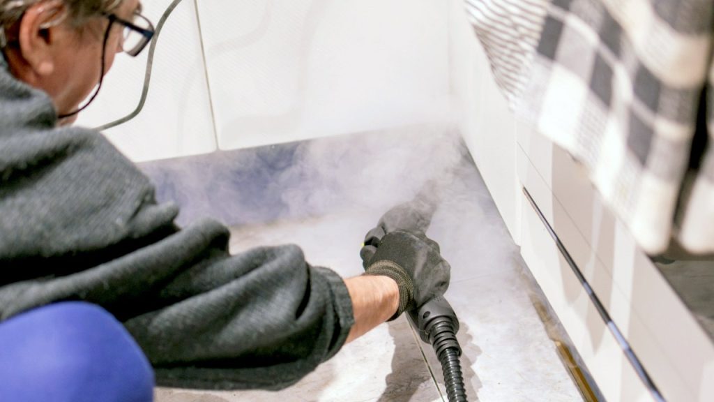 يستدعي فاغنر 700 ألف جهاز بخاري بعد الإبلاغ عن عشرات الإصابات بالحروق