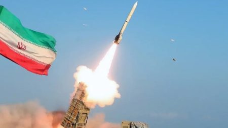 الحرس الثوري: إيران ستضرب جميع المراكز الاقتصادية الإقليمية إذا ما تعرضت مراكزها الرئيسية للاستهداف