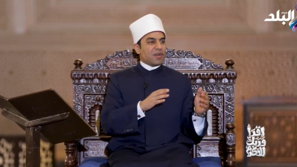 إمام مسجد السيدة زينب يكشف 8 أعمال تُعادل جزاء الحج |وفيديو