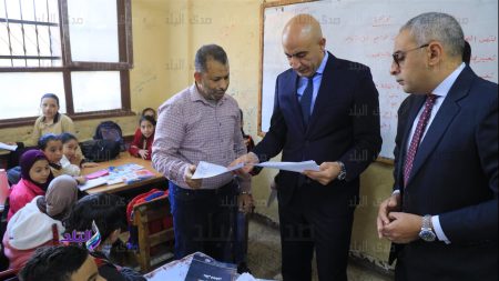 وزارة التربية والتعليم تبحث تطوير منظومة شكاوى المعلمين