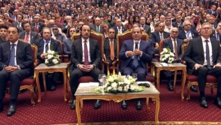 الرئيس السيسي ونظيره القبرصي يتفقدان معرض مصر الدولي للطاقة «إيجبس 2026»