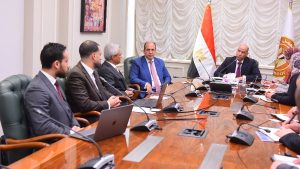 العمل تبحث التجارب الدولية الناجحة في المنصات الوطنية لتدريب وتأهيل الشباب