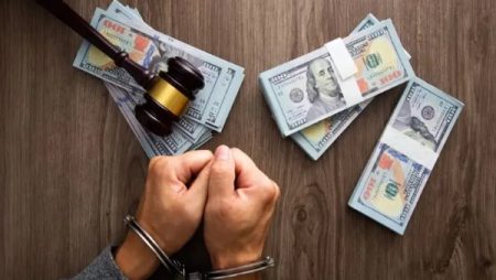 مش لازم تيجوا الفرع | تفاصيل صادمة في استيلاء مسئول مصرفي ببنك شهير على 25 مليون جنيه