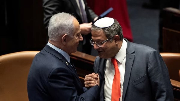 تصعيد خطير.. الخارجية الفلسطينية تدين إقرار قانون إعدام الأسرى