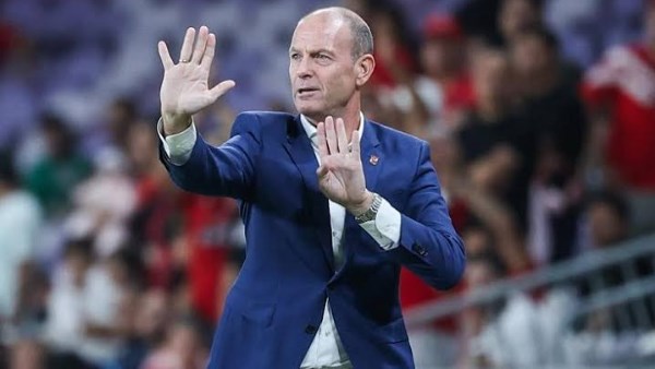 أرقام كارثية .. الأهلي يحقق 36.5% فقط من انتصاراته تحت قيادة يس ثوروب | تفاصيل