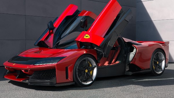 بتجهيزات خارقة.. مواصفات فيراري F80 وسعرها عالميًا