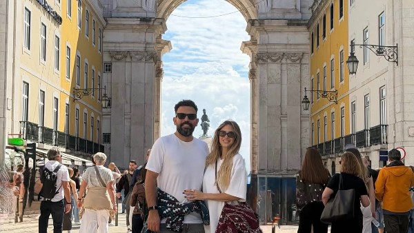 بملابس ملفتة..زوجة خالد عليش من البرتغال