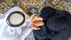 دعاء للأم فى ليلة القدر.. ردده ليبارك الله فى عمرها ويشفيها