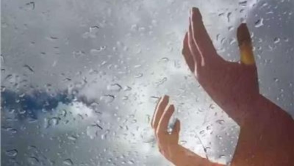 دعاء المطر.. 6 كلمات تقضي حاجتك ويسخر الله لك بها الأرض وما عليها