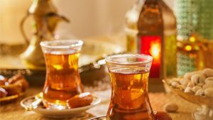 احترس.. شرب الشاي على السحور وبعد الإفطار يسبب لك مشاكل صحية خطيرة