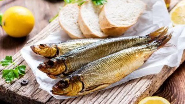 هذه الفئات ممنوعة من تناول الفسيخ والرنجة .. تسبب مضاعفات خطيرة | خاص