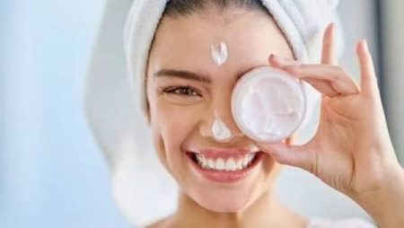 قبل العيد.. ماسكات طبيعية تمنح بشرتك إشراقة فورية