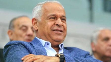 فرج عامر يفتح النار على لاعبي الأهلي بعد السقوط أمام الترجي