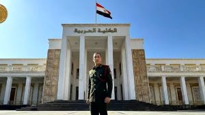 نال الشهادة وسلاحه بيده.. والدة الشهيد أحمد خالد تحكي عن بطولاته أمام الرئيس