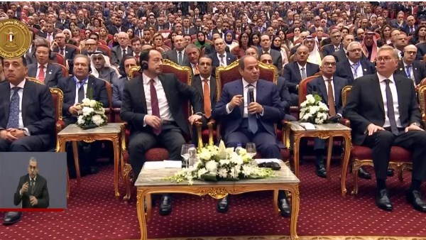 الرئيس السيسي: نعمل على إسراع إدخال الغاز القبرصي للأسواق العالمية عبر مصانع الأسالة المصرية