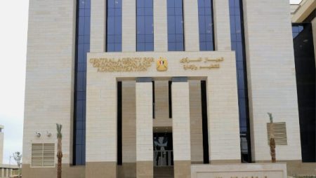 «التنظيم والإدارة» يقرر ترحيل امتحانات معلمي المواد الشرعية بالأزهر إلى 14 و15 أبريل