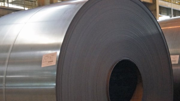 تذبذب عالمي وتراجع محلي.. أسعار الحديد اليوم الإثنين