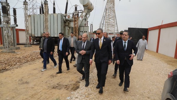 محافظ الجيزة يتفقد مشروع محطة محولات أوسطى البدرشين مع احتفالات المحافظة بعيدها القومي| صور