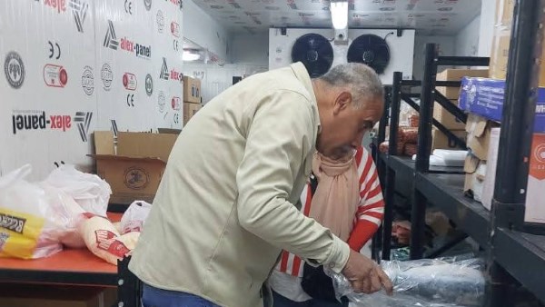 إحباط بيع وترويج اغذية منتهية الصلاحية ومجهولة المصدر بضواحي بورسعيد