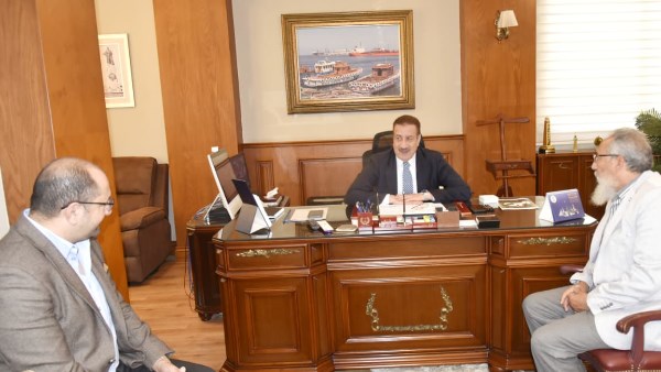 تشغيلها قريبًا.. محافظ بورسعيد يتابع سير العمل بمستشفى شفاء بورسعيد للأورام