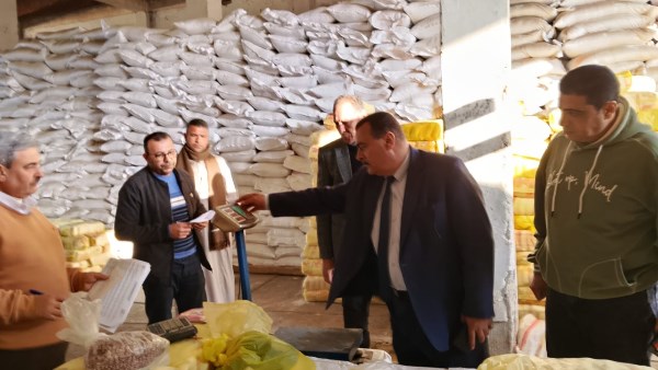 تموين البحيرة : ضبط 3000 كيس مكرونة مجهولة المصدر ومواد غذائية فاسدة