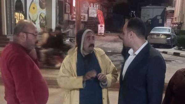 في رأس البر .. نائب محافظ دمياط يتأكد من غلق المحال العامة والمراكز التجارية