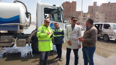 رئيس مياه القليوبية يتابع ميدانيًا جهود رفع تجمعات الأمطار