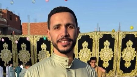 بعد ساعات من نعي صديقه.. وفاة شاب بأزمة قلبية في كفر الشيخ