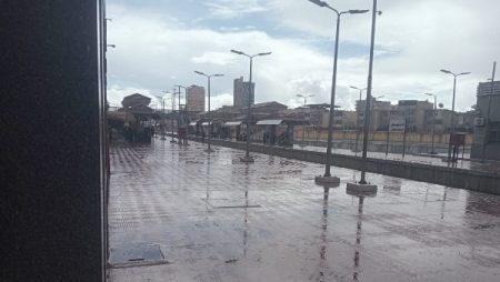 السكك الحديدية: تطبيق إجراءات احترازية حفاظًا علي سلامة التشغيل في ظل سوء الأحوال الجوية