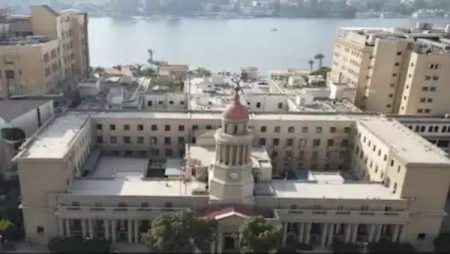 مستشفيات قصر العيني تستقبل 3400 حالة وتجري 350 عملية خلال عيد الفطر